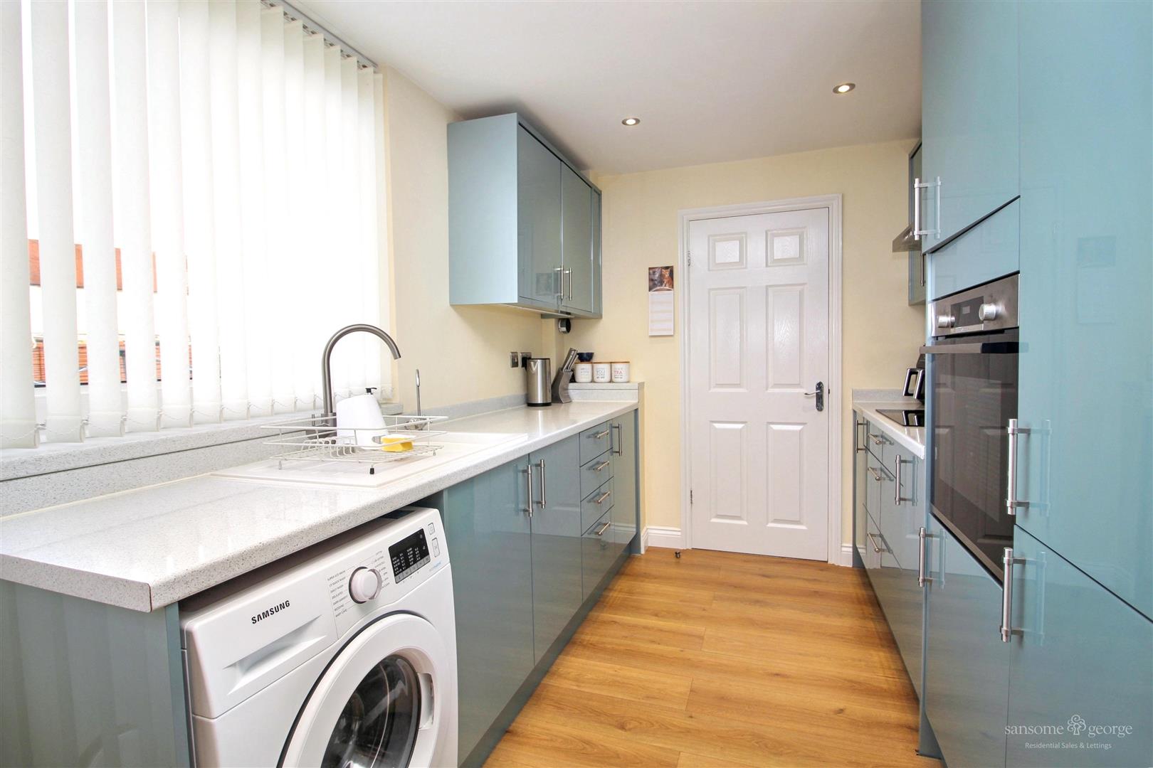 Bran Close, Tilehurst, Reading
